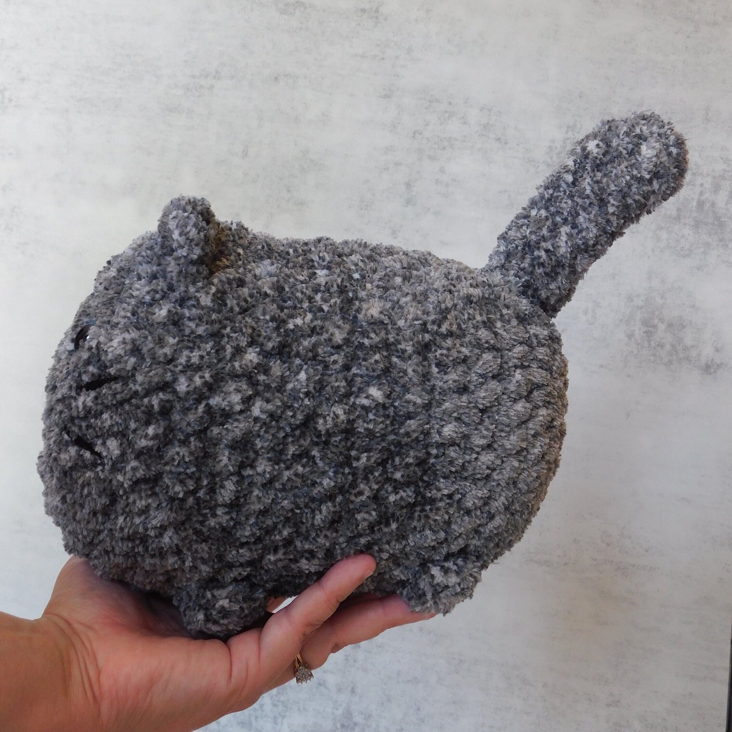 Gray Mama Loaf Cat